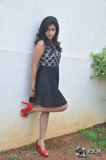 Bhargavi-Launches-Pochampally-Ikat-art-Mela